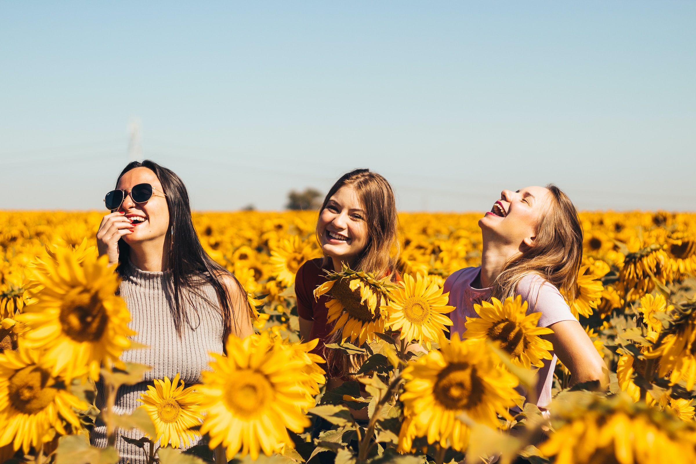 3 Happier girls  3 Healthy Habits That Make You Happier